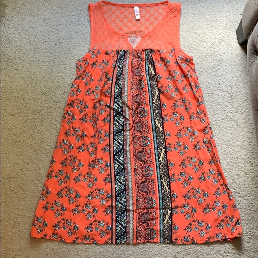 Sleeveless tank